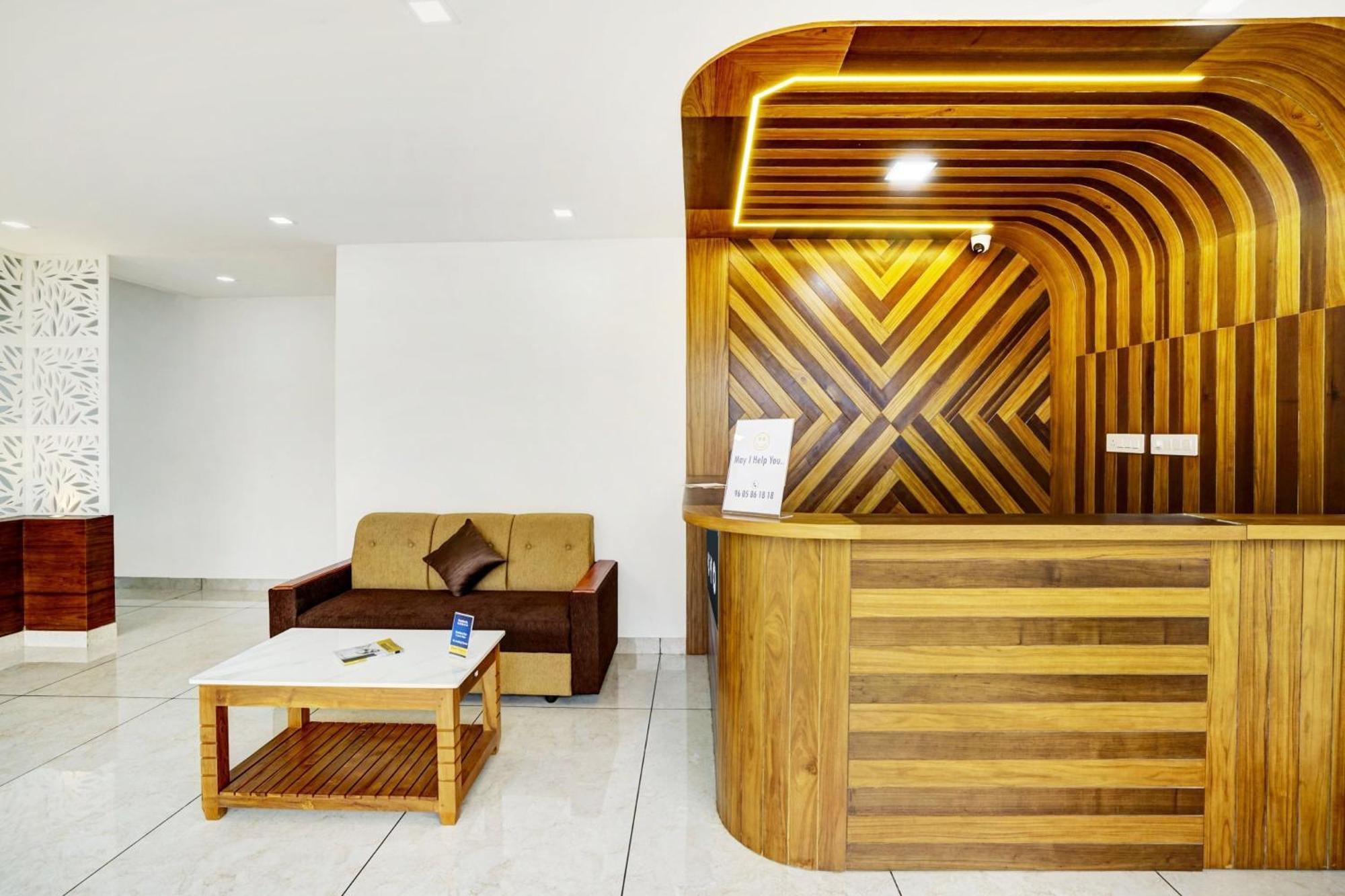 Hotel O Grand Parassini Pappinisseri ภายนอก รูปภาพ