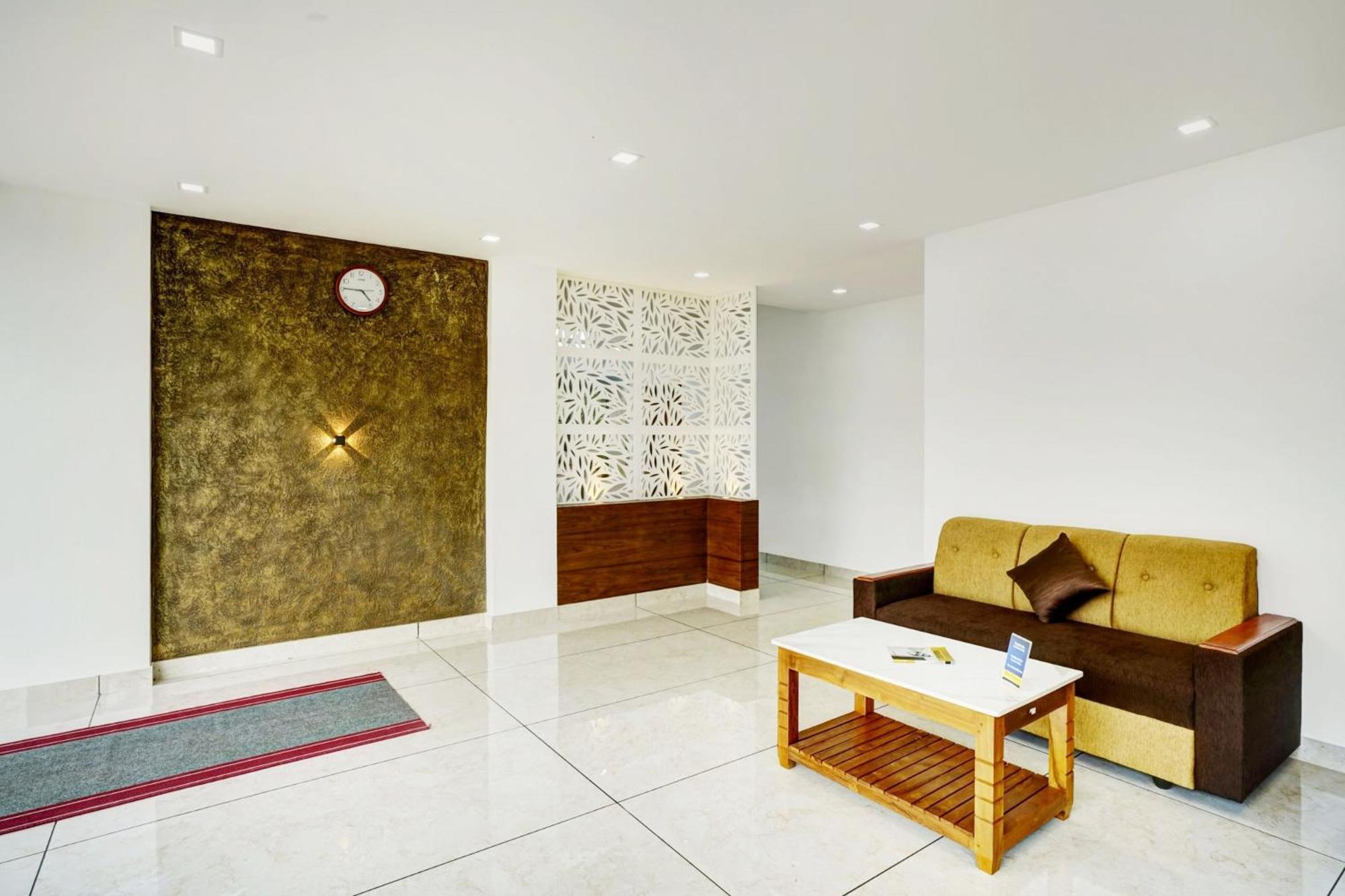 Hotel O Grand Parassini Pappinisseri ภายนอก รูปภาพ