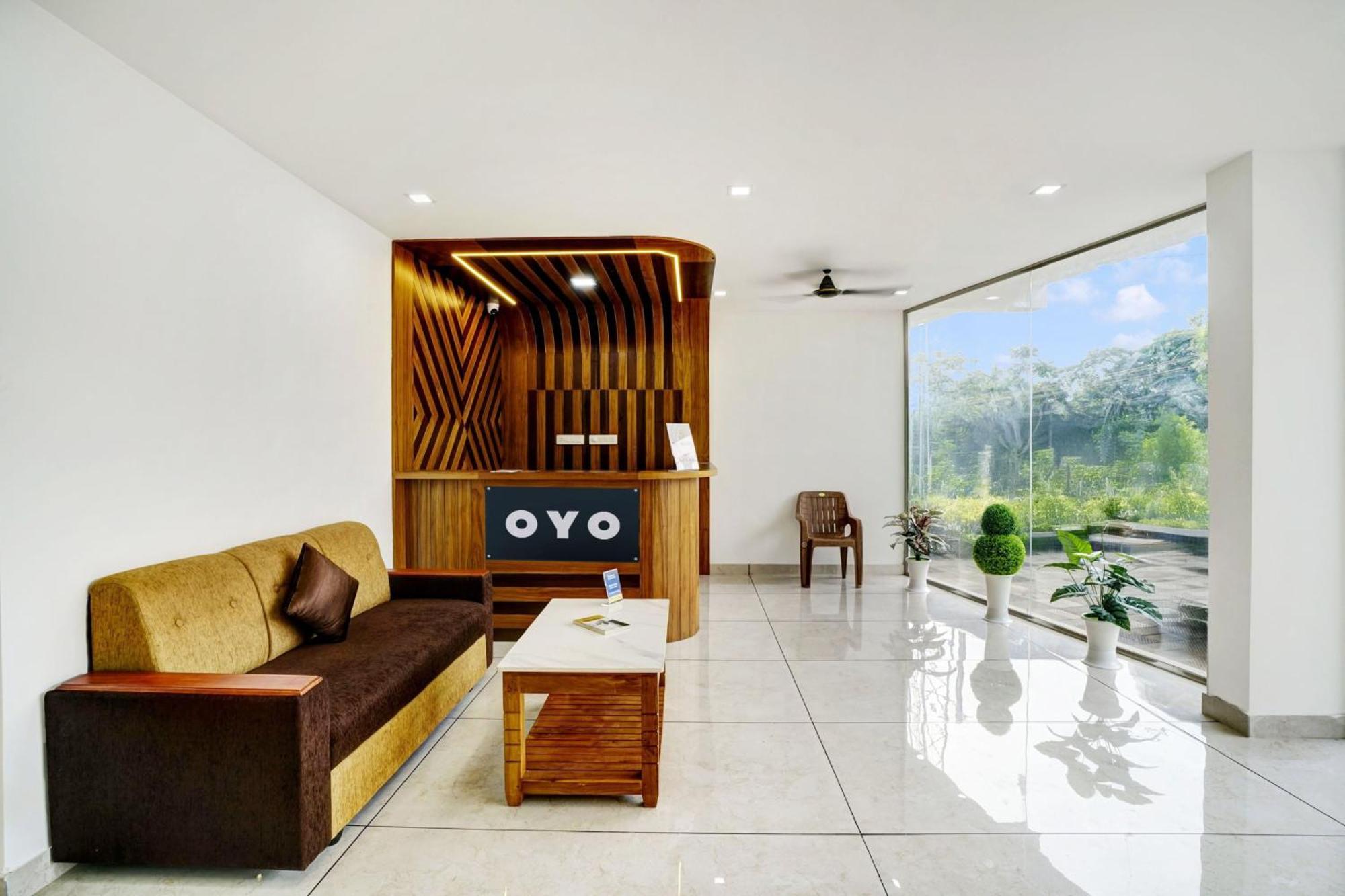Hotel O Grand Parassini Pappinisseri ภายนอก รูปภาพ